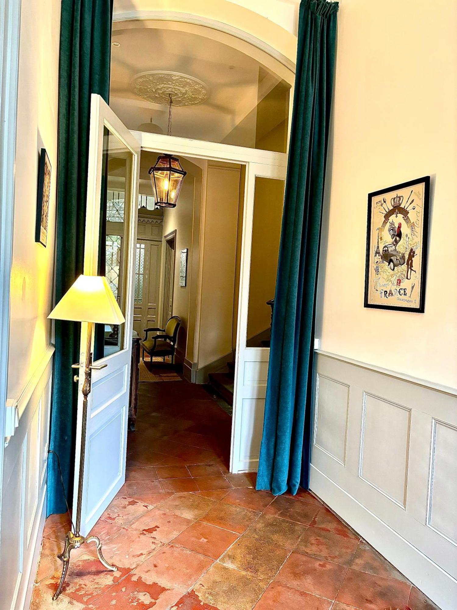 B&B Les Chambres D'Aime Carcassonne Exteriör bild